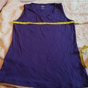 Duluth tank. Sz medium. Royal purple